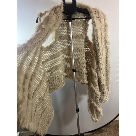 Dolce Cabo Fur Trim Knit Vest – Size S/M - Picture 6 of 10